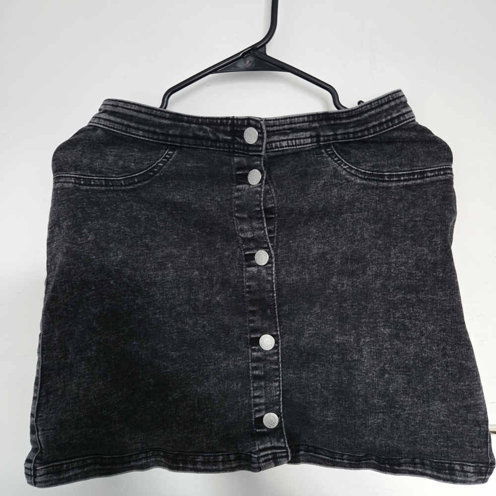 H&M Black Button-Front Mini Skirt